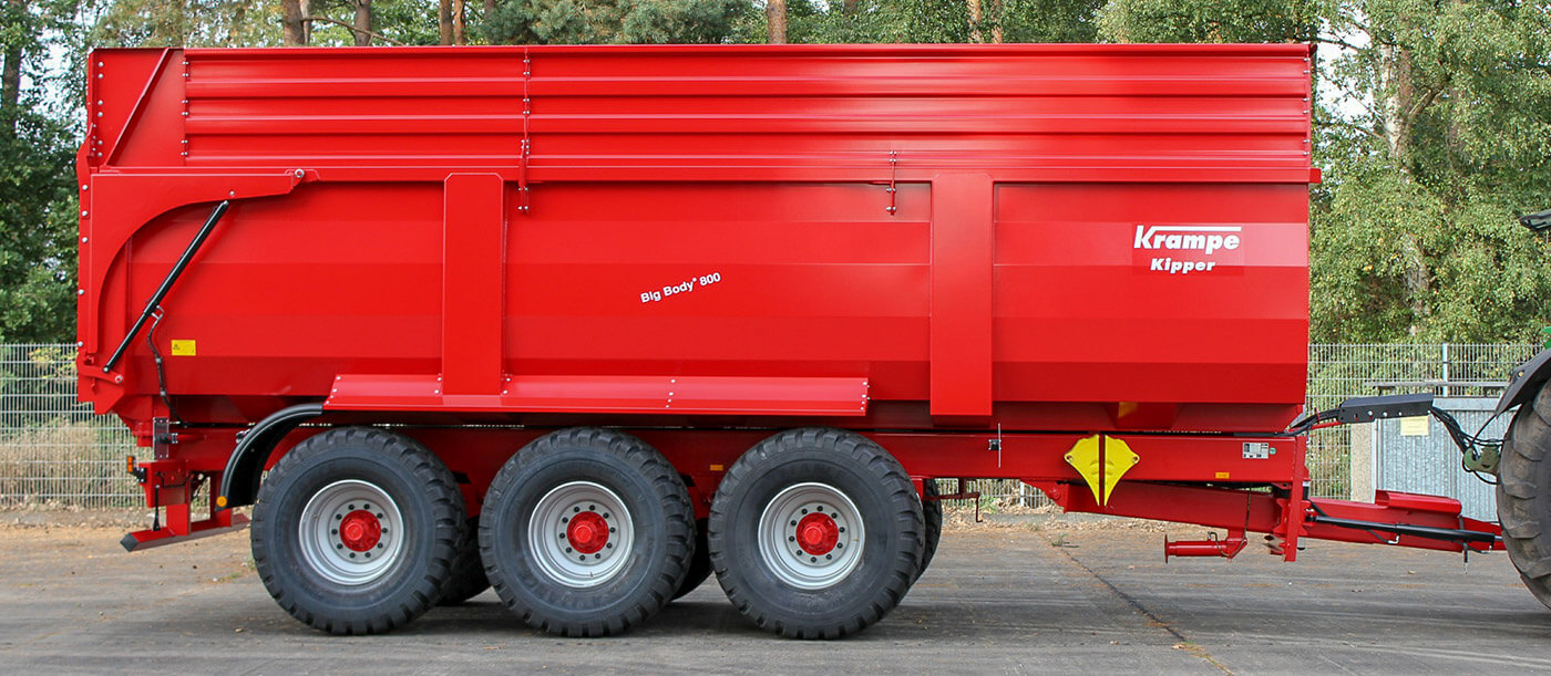 Triaxle agricultural tipping trailer